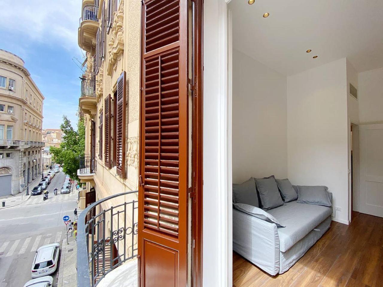 Solemar Sicilia - Palazzo Pirrotta Lägenhet Palermo Exteriör bild
